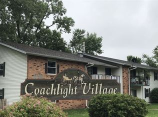 2613 Pheasant Ridge Trl APT 8, Madison, WI 53713