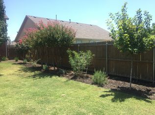 1006 Chatham Ln, Forney, TX 75126