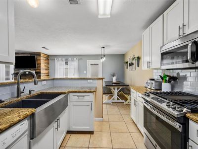 6623 Windy River Ln, Katy, TX, 77449