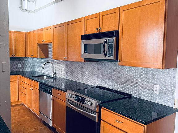 4th image of 201 S Saint Francis Ave APT 403