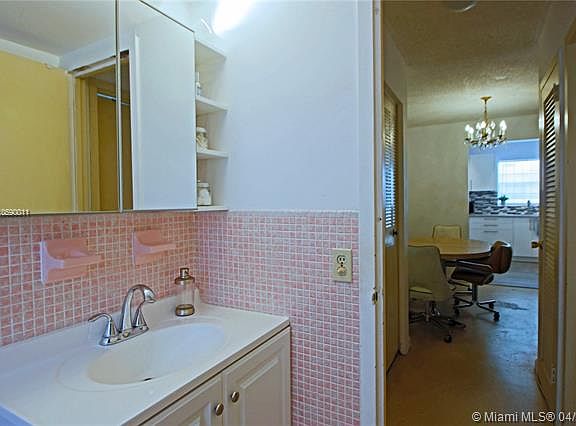 4th image of 221 Meridian Ave APT 512