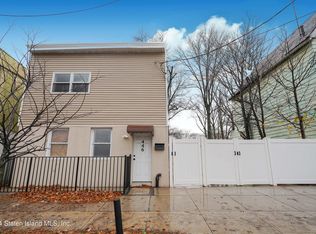 446 Tompkins Ave, Staten Island, NY 10305