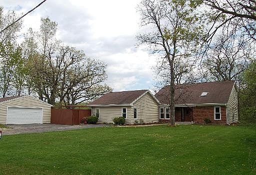 1st image of 6318 W Rawson Bridge Rd