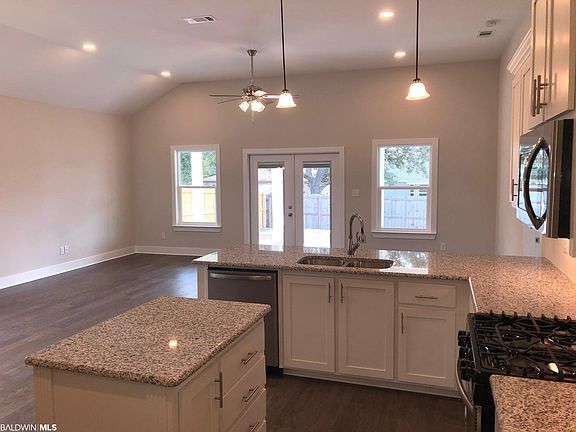 4th image of 5841 Winifred Dr
