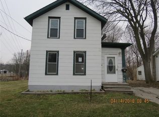 32 Mill St, Phelps, NY 14532