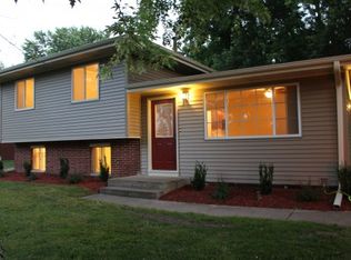 7077 Brentwood Ave, Portage, IN 46368