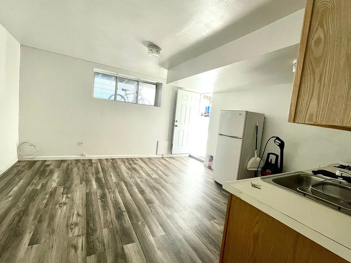 Building Photo - 67 Cottage Pl #G