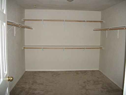 3rd image of 5505 Saegert Ct