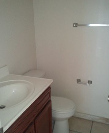 5th image of 3895 Everett Ct APT 4