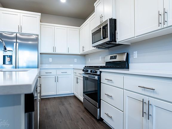 2nd image of 4253 SE Sweetgum Ln #2