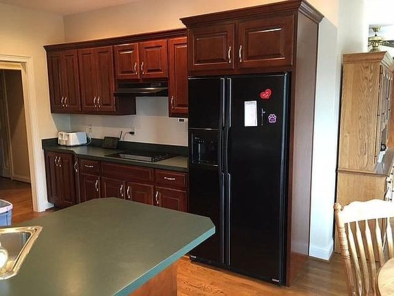 5th image of 125 Waterford Cir