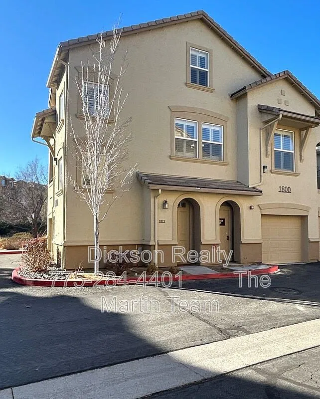 17000 Wedge Pkwy — Photo 3