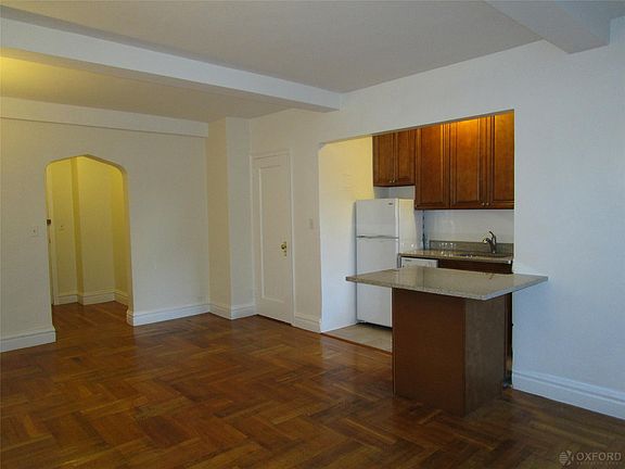 2nd image of 127 W 96th St APT 12-E