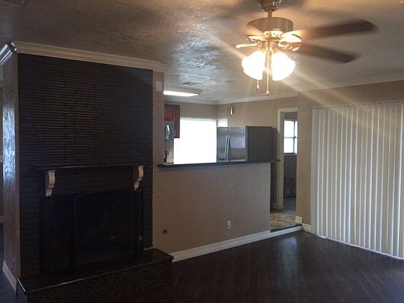2nd image of 820 S 8th St
