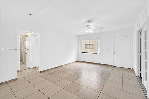 8540 SW 133rd Avenue Rd #312 Photo 1