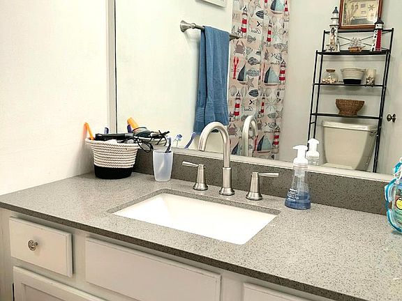 4th image of 10635 Colony Glen Dr