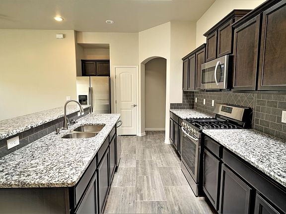 3rd image of 4338 Malaga St