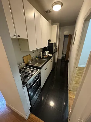 Rented by KNOCKKNOCK LLC | media 11