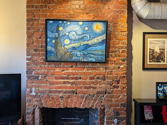 4th image of 326 Catharine St