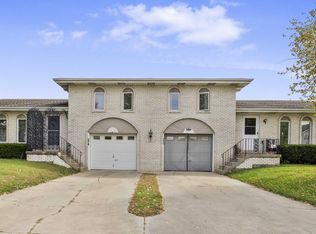 9627 Johnson Pl, Crown Point, IN 46307