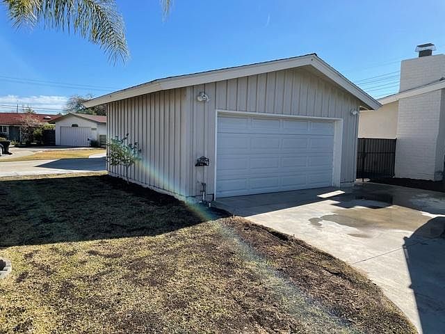 1st image of 9912 Cris Ave