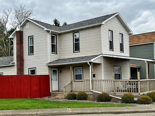 544 E High St, Uhrichsville, OH 44683