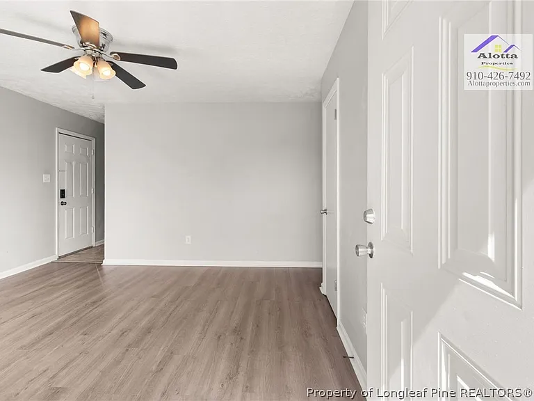 818 Grambling Ct — Photo 5