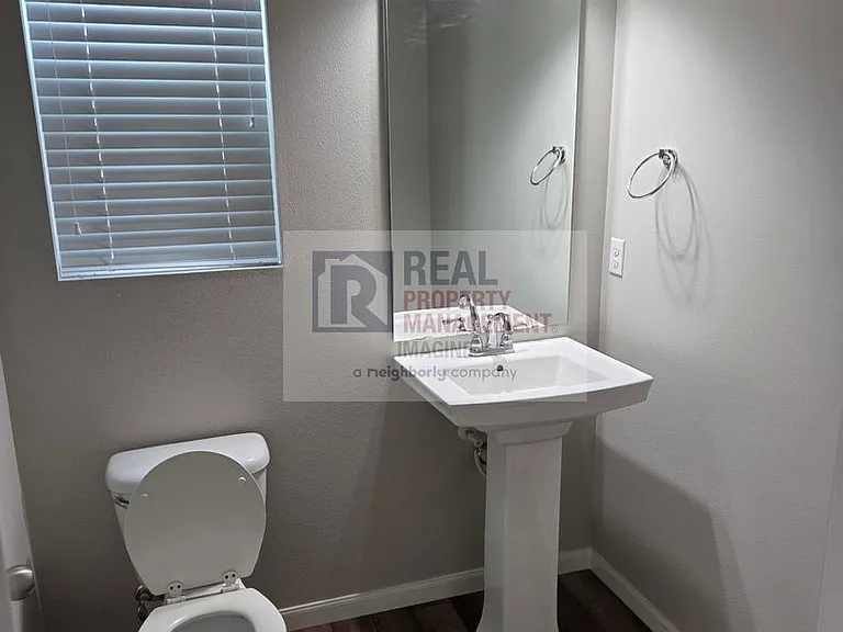 3966 Campus Willows Loop NE — Photo 8