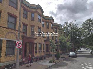 18 Edgerly Rd #1U, Boston, MA 02115