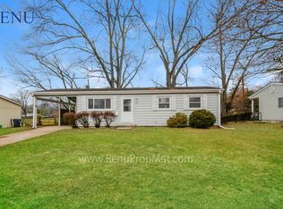 1220 Estes Dr, Florissant, MO 63031