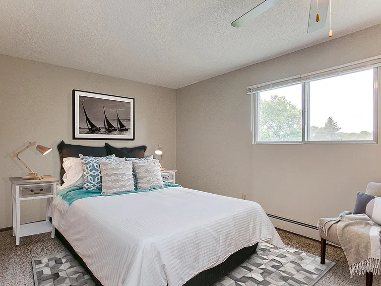 Caravelle Apartments | St. Anthony — Photo 4