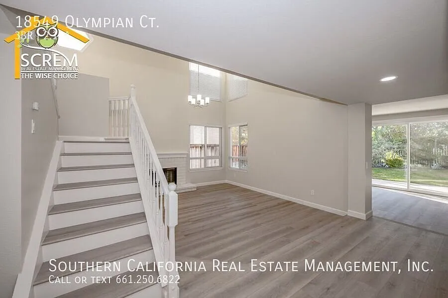 Updated Three Bedroom Home in Canyon Country — Photo 3