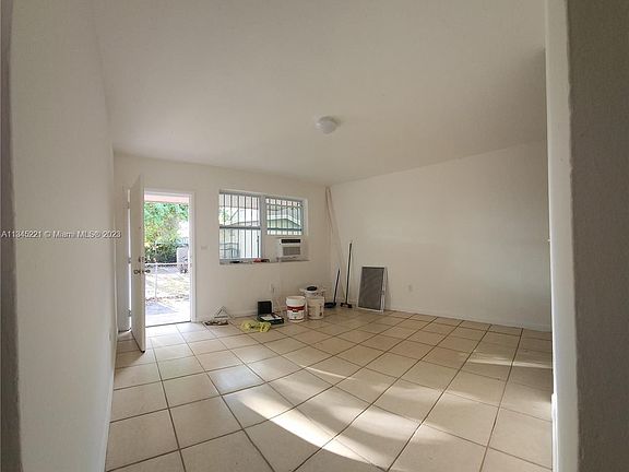 4th image of 920 NW 55th Ter #922