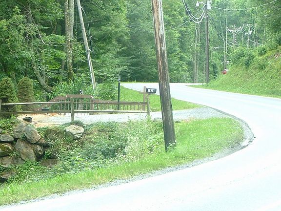 Beech Mountain Parkway side