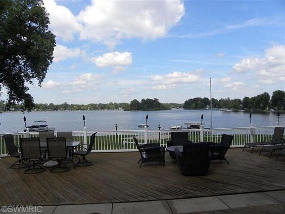 2nd image of 50543 W Lakeshore Dr