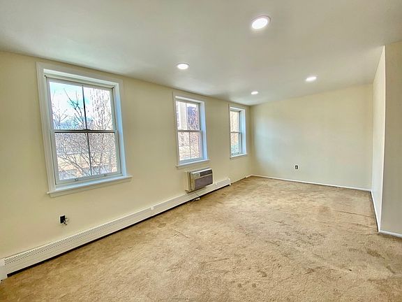 3rd image of 1443 5th Ave Fl 2