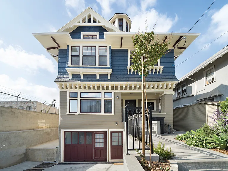 749 Columbia Ave #201 — Photo 12