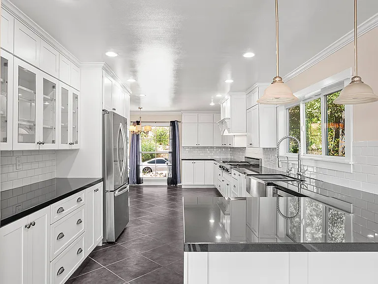 9917 Mozelle Ln — Photo 46