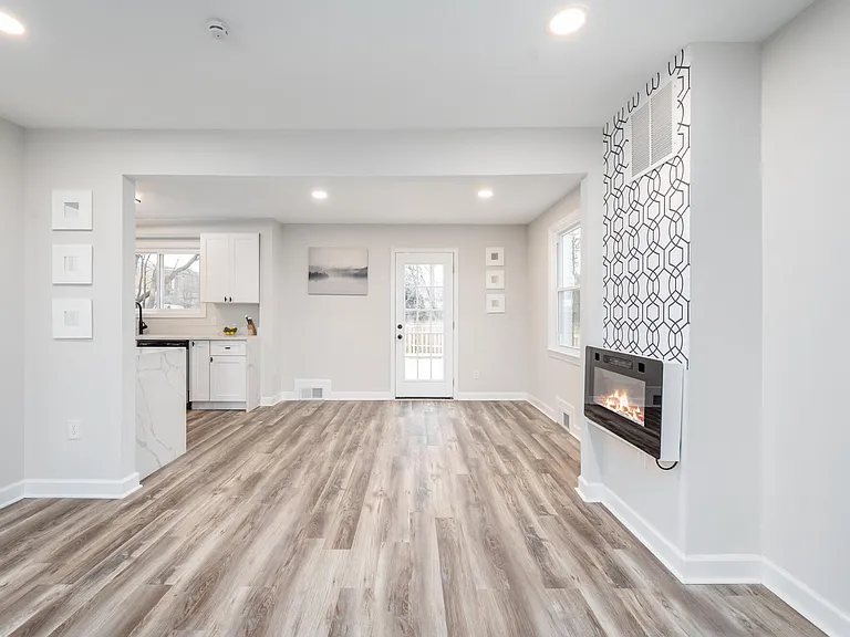 2816 Schooley Dr — Photo 22