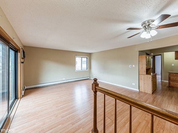 3rd image of 13 Cedar Ct APT 5