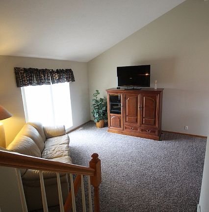 4th image of 10704 S 18th St