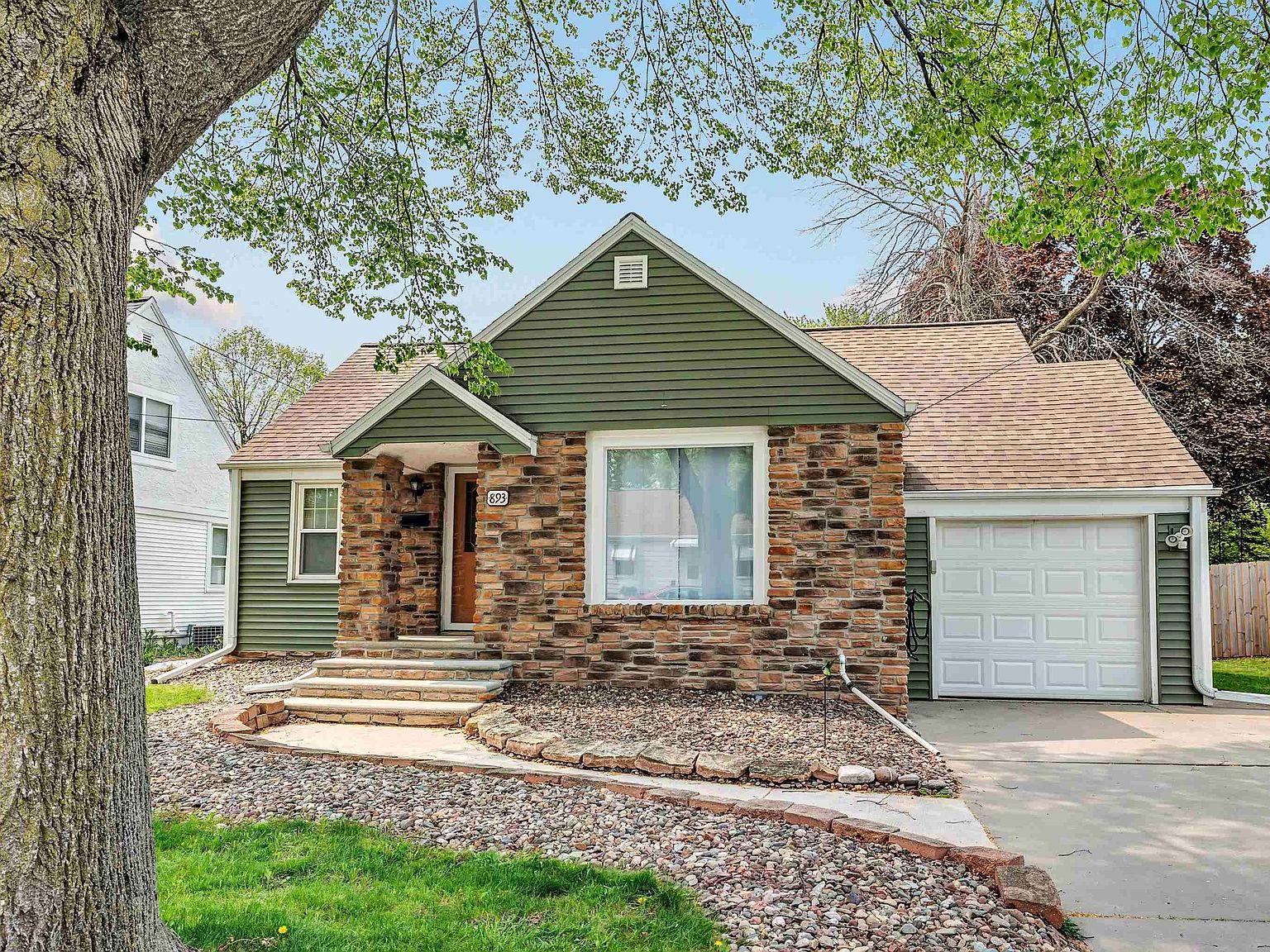 893 Langlade Ave, Green Bay, WI 54304 Zillow