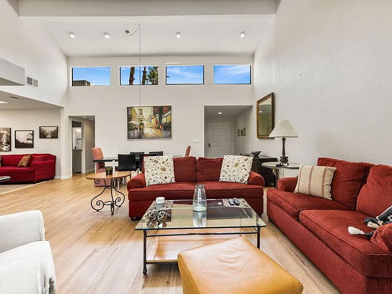 235 Santa Barbara Cir — Photo 28