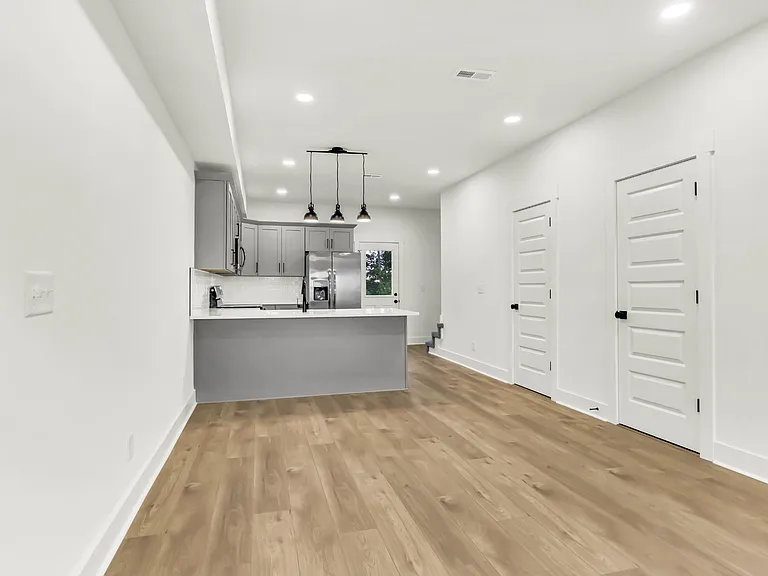 348 Front Ridge Cir — Photo 15