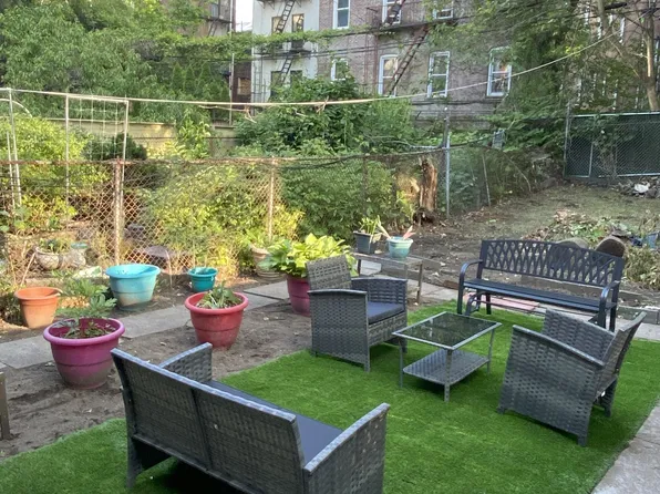 696 Park Place image 1 of 8