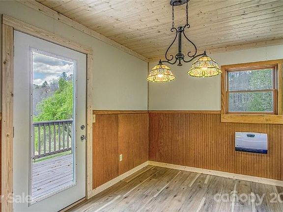 4th image of 65 Honeybee Ln