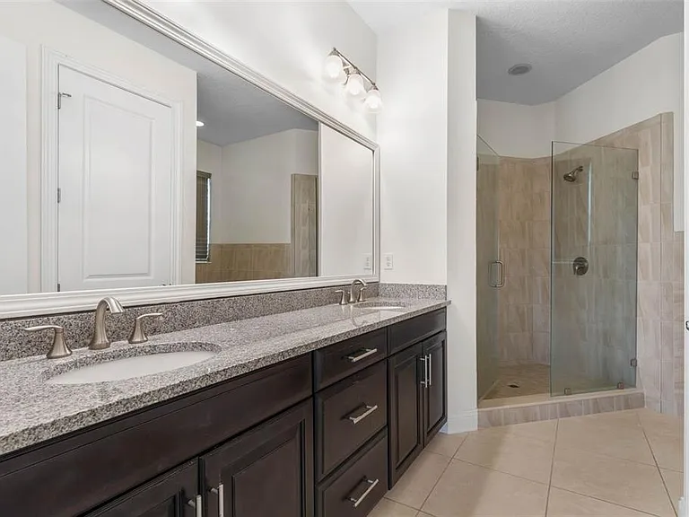2703 Morning Light Ct — Photo 35