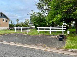 916 Bayview Ave, Union Beach, NJ 07735