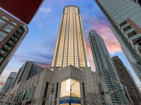 512 N McClurg Ct APT 4409, Chicago, IL 60611