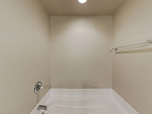 5th image of 17925 73rd Ave E #1